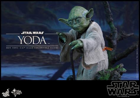 Hot Toys 1 6th Scale Yoda Figure Plastic And Plush