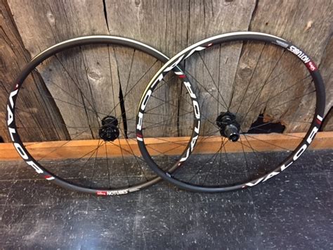 2016 Stans No Tubes Valor ZTR Pro Carbon For Sale