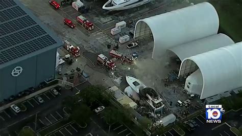 Firefighters Investigate Boat Fire In Fort Lauderdale Youtube