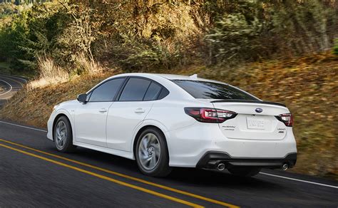 2023 Subaru Legacy photo gallery