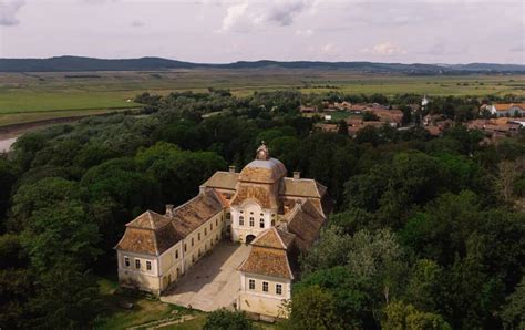 5 Remarkable Castles in Transylvania that you must visit