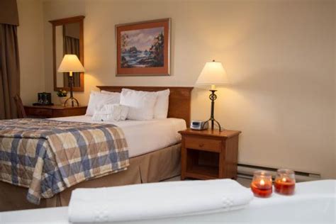 The Gananoque Inn and Spa - UPDATED 2017 Prices, Reviews & Photos ...