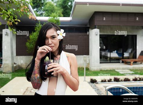 Tattooed Brunette Hi Res Stock Photography And Images Alamy