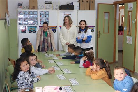 El colegio Ntra Sra del Carmen acoge la Escuela de Navidad con más de