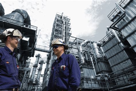 Careers In Petroleum Engineering How To Become A Petroleum Engineer