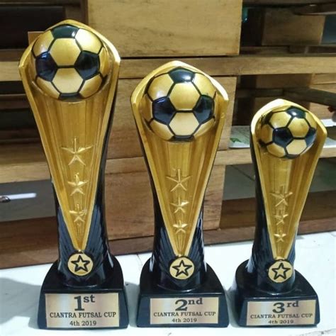 Jual Trophy / tropi / Piala Resin elegant sepak bola - Kab. Bogor ...