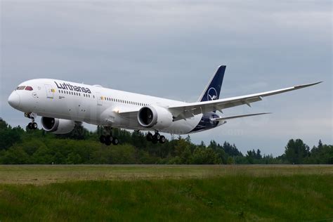 Lufthansa Boeing Dreamliner N V D Abpa V Images Aviation Media