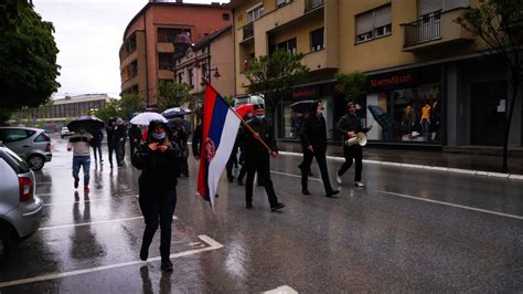 Protest Bo Ka Obradovi A Etnja A Anskim Ulicama Za Vreme Policijskog