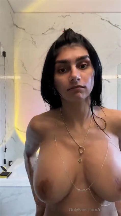 Mia Khalifa Nude Bathroom Livestream Onlyfans Video Leaked Lewd