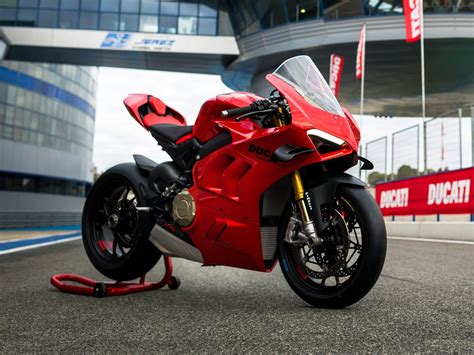 New 2023 Ducati Panigale V4, New Haven VT Specs, Price, Photos Ducati ...