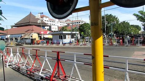 Palang Pintu Kereta Api Otomatis Perlintasan Malioboro Stasiun Tugu