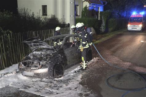 Auto In Leipzig Komplett Ausgebrannt Kripo Ermittelt