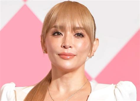 画像45歳浜崎あゆみの肉体改造に絶賛の声バッキバキやんと指摘も ライブドアニュース