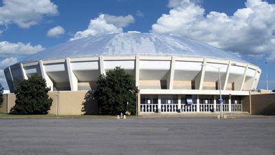 Group fights to save Mid-South Coliseum from demolition