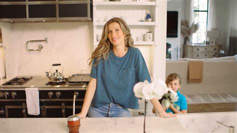 Gisele Bündchen Gives a Tour of Her and Tom Brady's Boston Home ...