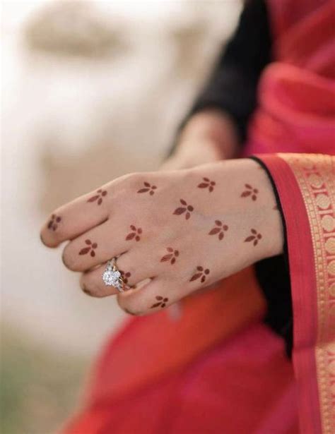 Beautiful Sawan Mehndi Designs For Brides Herzindagi