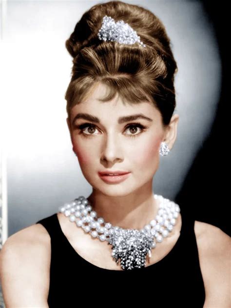 Holly Golightly Audrey Hepburn 1961 Audrey Hepburn Breakfast At Tiffanys Breakfast At