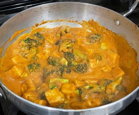 Broccoli Curry Recipe • Simple Sumptuous Cooking