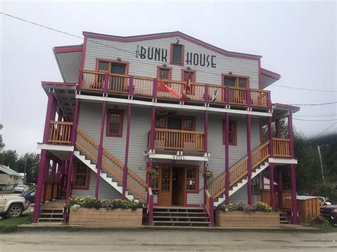 THE DAWSON CITY BUNKHOUSE - Prices & Hotel Reviews (Yukon)