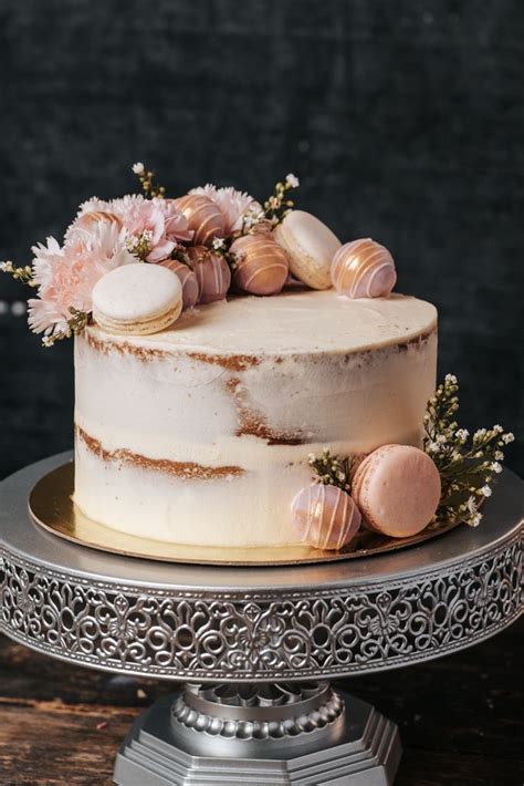 Naked Cake