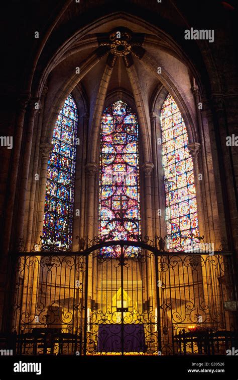 Interior Chartres Cathedral France Stock Photos & Interior Chartres Cathedral France Stock ...