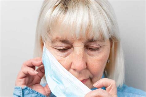 Cuándo Cómo Y Qué Mascarilla Debes Utilizar En La Desescalada