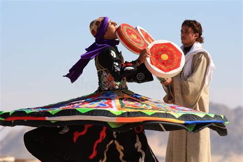 Tanoura Egyptian Folk Dance Editorial Stock Photo - Image of dance ...