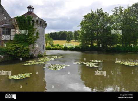 Ruins at Scotney Castle in kent Stock Photo - Alamy