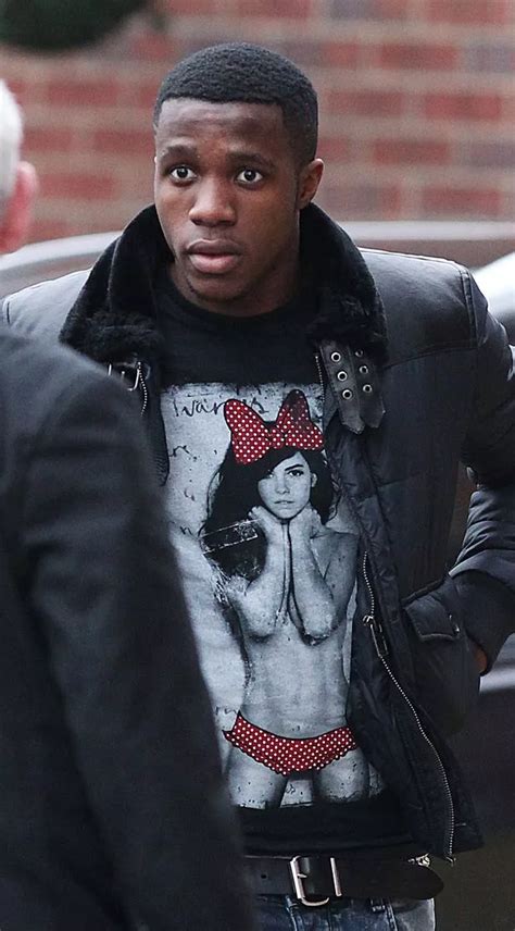 Wilfried Zaha Turned Up To First Man Utd Training Session In Busty Imogen Thomas Shirt Daily Star