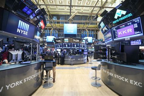 Bourse Le Cac 40 Reprend Des Couleurs Forbes France