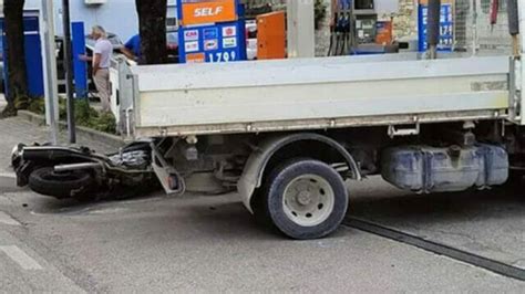 Padre Enne Muore In Incidente Stradale