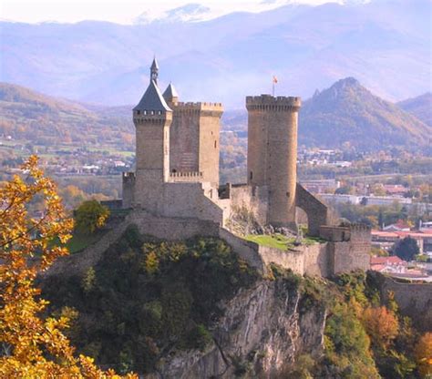 Château de Foix - Well Preserved Medieval Cathar Castle in France