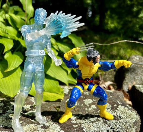 REVIEW Marvel Select Iceman Figure Diamond Select Toys X Men