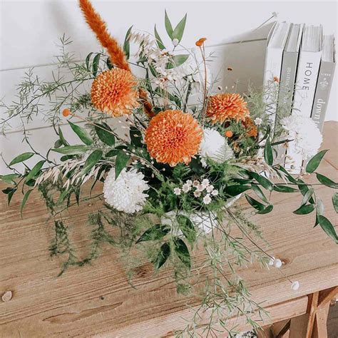 Captivating Images of Fall Flower Arrangements to Inspire Your Home Decor