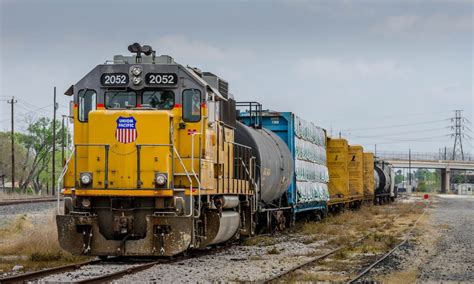 Talks Of Leadership Change Send Union Pacific Shares Trading 10 Higher