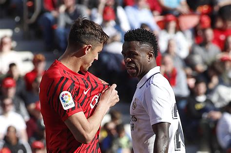 Laliga Denuncia Insultos Racistas Contra Vinícius Júnior Durante O Jogo