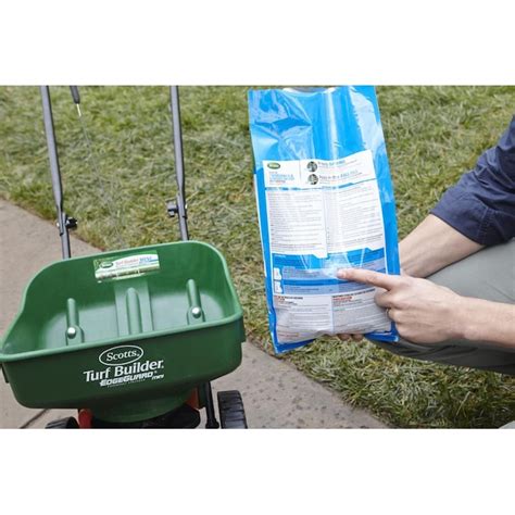 Scotts Halts Crabgrass And Grassy Weed Preventer 10 Lb 5000 Sq Ft Crabgrass Control At