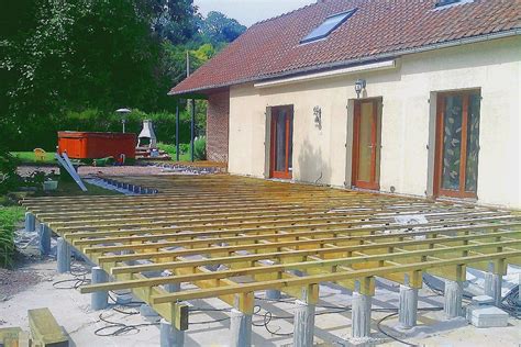 Faire Une Terrasse En Bois Sur Plot Beton Mailleraye Fr Jardin