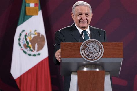 M Xico En El D A Del Maestro Amlo Anuncia Aumento Salarial De A