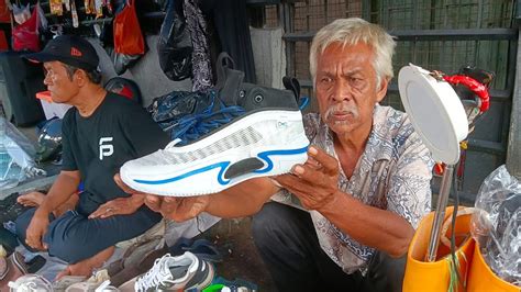 Sepatu Ratusan Rasa Jutaan Pasar Loak Jatinegara Pak Boy Wa