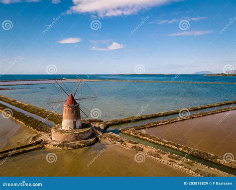 Salt Pans Near Marsala Sicily Italy Stock Image Image Of Nubia