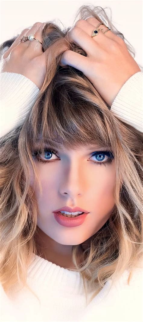 Taylor Swift 001 | Taylor swift hair, Taylor swift eyes, Taylor swift latest