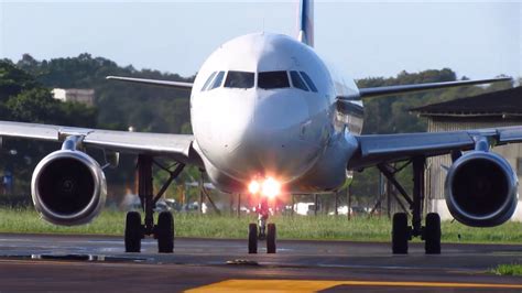 Pouso E Decolagem Em Joinville Airbus A320 Latam Pt Mzi 31012018 Youtube