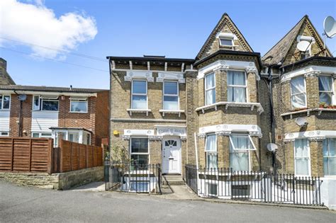 2 Bedroom Flat For Sale In Waldegrave Road London Se19