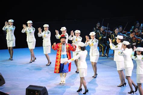 The Army Art Troupe And Xinjiang Folk Hand Gala Thefamous And