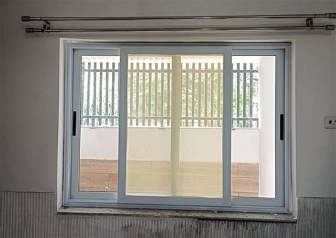 Feet Aluminium Glass Sliding Window At Rs Sq Ft Aluminium Domal