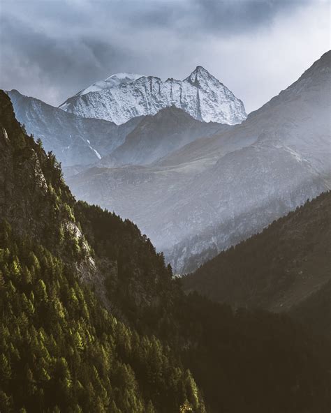 Village of Lauterbrunnen in Switzerland · Free Stock Photo