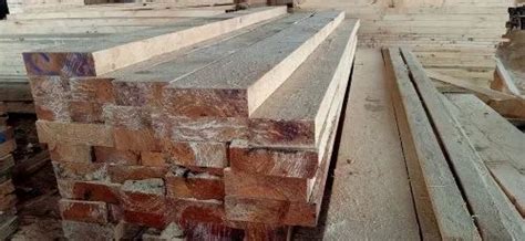 Brown New Zealand Pine Wood Plank For Furniture Thickness 2 5 Inch