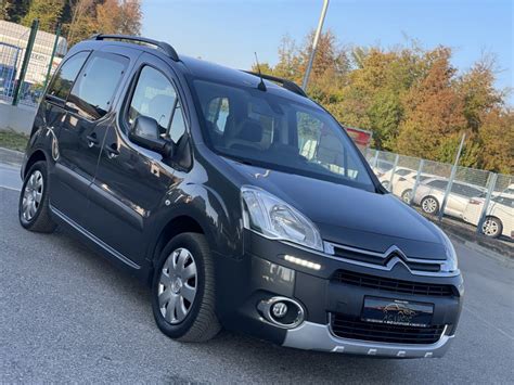 Citro N Berlingo Hdi Xtr Multispace Novo Servisna Navigacija Kuka