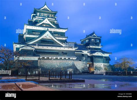 Kumamoto Castle at night in Chuoku, Kumamoto, Japan Stock Photo - Alamy